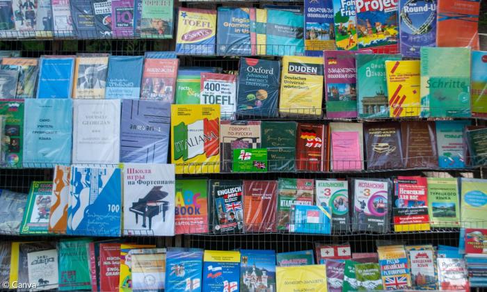 Bücher im Regal