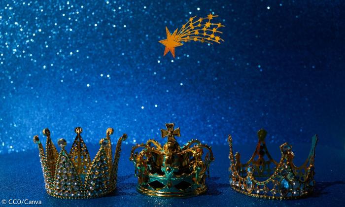 Drei Kronen zum Feiertag Epiphanie
