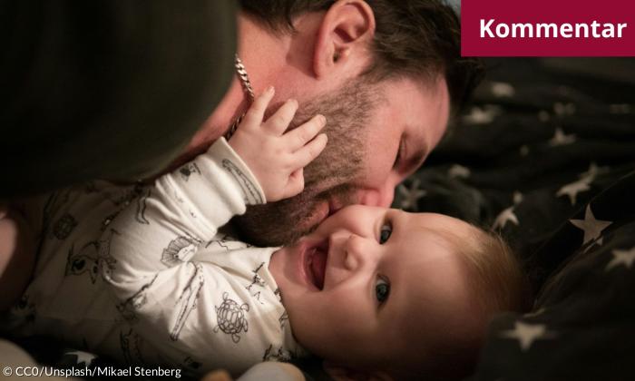 Ein Vater mit seinem Kind