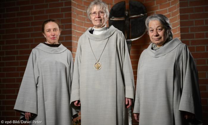 3 Nonnen