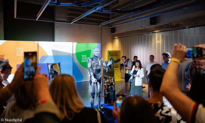 Roboter in einer Ausstellung