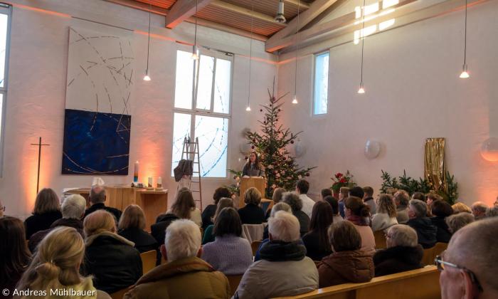 Bei der Entwidmung Zachäuskirche ist der Gottesdienst gut besucht