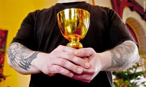 Mörder und Mesner: Werner M. in der Gefängniskirche der JVA Werl.