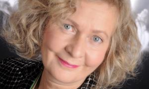 Renate Jost lehrt an der evangelischen Hochschule Augustana in Neuendettelsau.