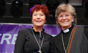 Barbara Kittelberger und Susanne Breit-Keßler auf dem Reformationsfest in München