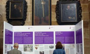 Im Münster hat die Ausstellung drei verschiedene Standorte. Dort werden die Streitpunkte zwischen den Konfessionen erläutert. 