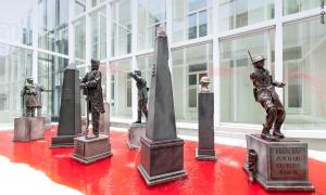 Böhler und Orendt möchten am Tag des offenen Denkmals mit den Besuchern über »The Schlock of Glory« reden.
