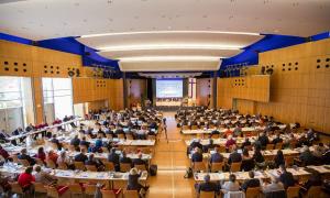 Das Plenum der bayerischen Landessynode im November 2017 in Amberg.