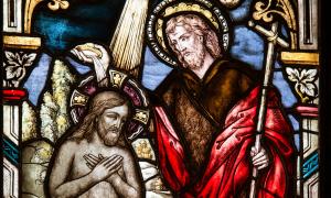 Glasmalerei mit Jesus und Johannes der Täufer