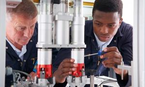 Eine aktuelle Studie des Nürnberger Instituts für Arbeitsmarkt- und Berufsforschung zeigt: Finden Flüchtlinge keine Stelle, liegt das selten an mangelnder Motivation.