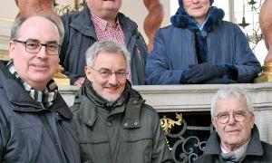 Alexander Biernoth, Bernhard Meier-Hüttel, Norbert Boehnki (untere Reihe v. l.) und Johannes Wachowski sowie Renate Weinmann von der Stadt Ansbach arbeiten geschwisterlich bei der Woche der Brüderlichkeit zusammen