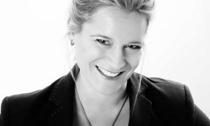 Claudia Dinges