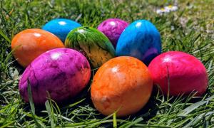 gefärbte Eier Ostern Ostereier