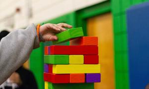 Muslimische Erzieherinnen und Kinderpflegerinnen werden bei der Jobsuche benachteiligt