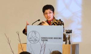 Azza Karam Religionswissenschaftlerin