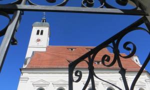Dreifaltigkeitskirche Haunsheim außen