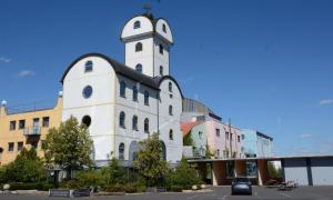 Autobahnkirche "Licht auf unserem Weg"