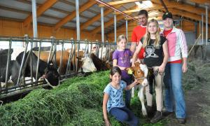Die Landwirtschaftliche Familienberatung der Landeskirche mit Sitz auf dem Hesselberg steht Familien zur Seite. 