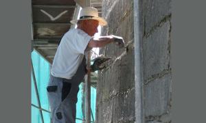 Sanierung der Kirchenmauer