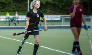 Annika Wein beim Hockeytraining