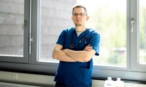 Der Diakon und Krankenpfleger Aaron Mühlendyck