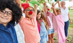Kinder in Verkleidungen