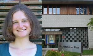 Carlotta Seidel vor dem Max-Mannheimer Studienzentrum in Dachau 