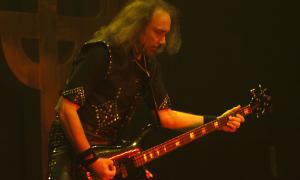 Ian Hill 