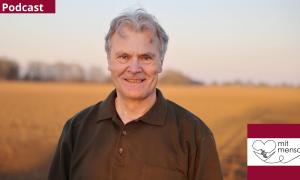 Religionspädagoge und Hobbyastronom Alfred Hirsch