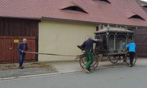 Weißenstadt hat historischen Leichenwagen