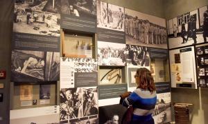 Die Holocaust-Gedenkstätte Yad Vashem in Jerusalem mit Bildern